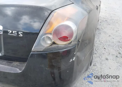 2011 Nissan Altima 2.5 S z USA, uszkodzony, nr VIN 1N4AL2AP3BC181038